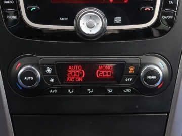 Ford Mondeo IV Hatchback 1.6 EcoBoost 160KM 2012 Ford Mondeo 1.6 EcoBoost, Salon Polska, zdjęcie 12