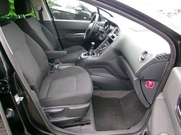 Peugeot 5008 I Minivan 1.6 THP 156KM 2011 Peugeot 5008 Panorama 7 Osobowy, zdjęcie 6