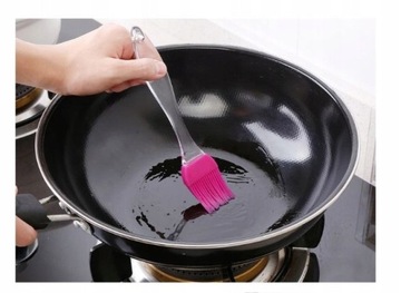 СИЛИКОНОВАЯ КУХОННАЯ ЩЕТКА ДЛЯ МЯСНЫХ ТОРТОВ