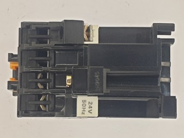 вспомогательный контактор 2xNO 2xNC # TELEMECANIQUE CA2-DN1229 A65 катушка 24V 50Hz