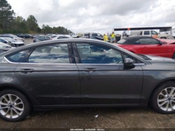 Ford Fusion 2020 Ford Fusion Hybrid Se 2020 2.0 Hybryda 141KM, zdjęcie 6