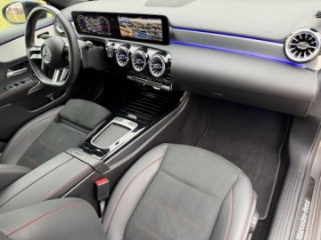 Mercedes Klasa A W177/V177 2023 MERCEDES-BENZ Klasa A 200 177KM polift | AMG Premium Night | FAKTURA VAT23%, zdjęcie 28