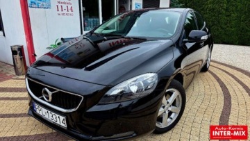 Volvo V40 II Hatchback Facelifting 2.0 D2 120KM 2017 Volvo V40 2,0 diesel 2.0 Diesel 120KM