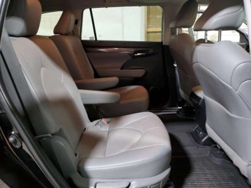 Toyota Highlander III 2022 Toyota Highlander 2022, 2.5L, 4x4, LIMITED, od ubezpieczalni 2.5 Hybryda, zdjęcie 9