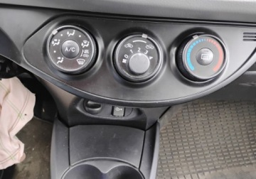 Toyota Yaris III Hatchback 5d Facelifting 2017 1.5 Dual VVT-iE 111KM 2018 Toyota Yaris 2018r, 1.5 Benzyna. Uszkodzony przod. 1.5 Benzyna 112KM, zdjęcie 12