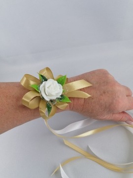 KOTYLION NA RĘKĘ KORSARZ BUKIECIK NA RĘKĘ ŚLUB