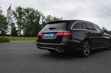 Mercedes Klasa E W213 All-terrain Facelifting 2.0 E220d 194KM 2021 Mercedes E E 220 d 4MATIC, Salon Polska, zdjęcie 12