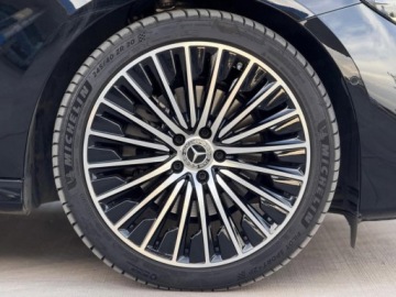 Mercedes Klasa E W214 Sedan 2.0 200 204KM 2025 E Klasa 200 4-Matic Exclusive 2.0 (204KM) 2025, zdjęcie 4