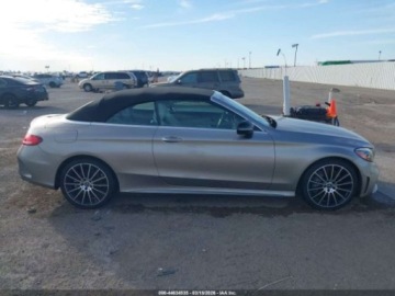 Mercedes Klasa C W205 Kabriolet Facelifting 2.0 300 258KM 2019 Mercedes-Benz Klasa C MERCEDES-BENZ C 300 2.0 Benzyna 259KM, zdjęcie 1