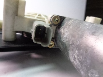 MECHANIZMUS OKNO LEVÝ PŘEDNÍ PEUGEOT 206 CC