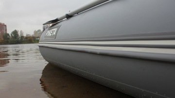 Черно -белая защитная полоса для понтона гибких досок каяка SUP