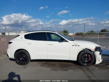 Maserati Levante 2022 Maserati Levante Modena 2022 3.0l 3.0 Benzyna 424KM, zdjęcie 1
