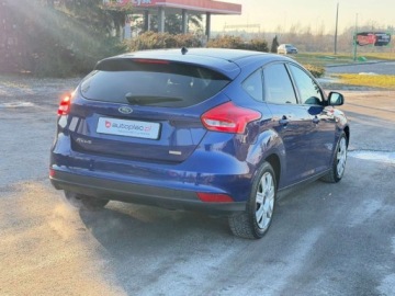 Ford Focus III Sedan Facelifting 1.0 EcoBoost 125KM 2015 Ford Focus Raty Klima usb benzynka 125KM Niski przebieg 127tys km Gwarancja, zdjęcie 15