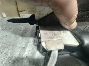 ЗАМОК ДВЕРИ ЛЕВЫЙ ПЕРЕДНИЙ PEUGEOT 407 SW 9683417880 2.0 HDI