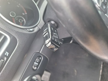 Volkswagen Golf VI Variant 1.6 TDI-CR DPF BlueMotion 105KM 2011 Volkswagen Golf Wersja Style Klimatronik, zdjęcie 16