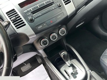 Mitsubishi Outlander II 2.0 MIVEC 147KM 2011 Mitsubishi Outlander 2.0 Intense + 2WD EU5 CVT benzyna 147KM 2011r, zdjęcie 3