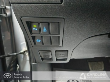 Toyota Hilux VIII Podwójna kabina Facelifting 2.8 D-4D 204KM 2023 Toyota Hilux 2.8 D-4D Double Cab SR5 4x4 2.8 D-4D, zdjęcie 11