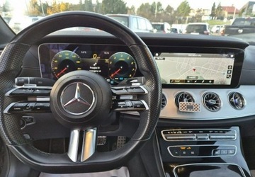 Mercedes Klasa E W213 Coupe Facelifting 2.0 E200 197KM 2021 Mercedes-Benz Klasa E Tylko 35.000km Super stan Panorama 2.0 Benzyna, zdjęcie 19