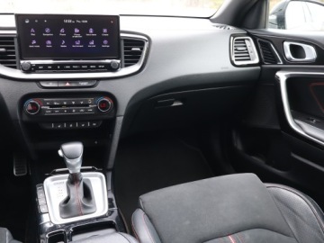 Kia Proceed Shooting Brake 1.6 T-GDI 204KM 2021 Kia ProCeed GT 1.6 T-GDI MHEV, Automat, Skóra, zdjęcie 7