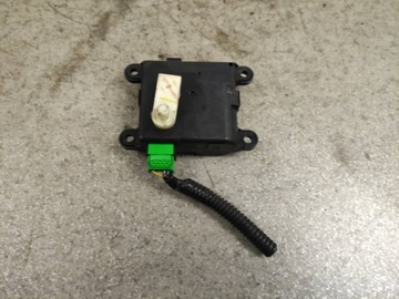 MOTOREK RADIÁTORU 2S98030820 HONDA FR-V 2004-