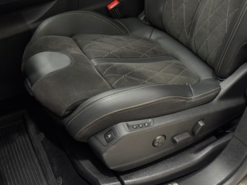 Peugeot 5008 II Crossover Facelifting 2.0 BlueHDi 177KM 2020 Peugeot 5008 GT / 7 osobowy / Hak / Masaż / Panora, zdjęcie 10