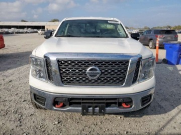 Nissan Titan 2018 Nissan Titan Sv 2018 5.6 Benzyna 390KM, zdjęcie 5