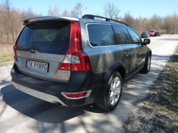 VOLVO V70 XC70 2007 ЛОТКА СПОЙЛЕР КАЧЕСТВЕННЫЙ!