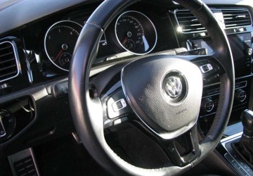 Volkswagen Golf VII Hatchback 3d Facelifting 1.6 TDI-CR DPF BMT 115KM 2018 Volkswagen Golf Volkswagen Golf 1.6 Diesel 116KM, zdjęcie 9