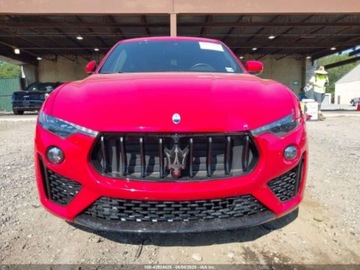 Maserati Levante 2022 Maserati Levante Tributo 2022 3.0 Benzyna 424KM, zdjęcie 7
