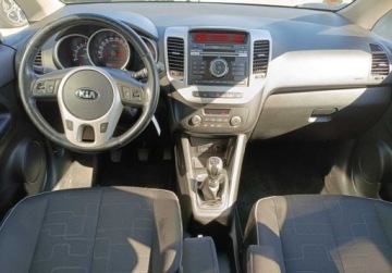 Kia Venga Mikrovan 1.6 CRDi 128KM 2015 Kia Venga 1.6 CRDI 128KM Wersja L panorama, klima auto, podgrzewane fotele, zdjęcie 9