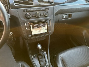 Volkswagen Caddy IV Kombi Maxi 2.0 TDI SCR BlueMotion Technology 102KM 2020 Volkswagen Caddy niepełnosprawnych rampa inwalida, zdjęcie 11