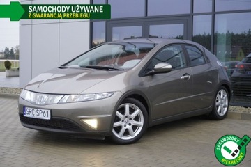 Honda Civic VIII Hatchback 3d 1.8 i-VTEC 140KM 2008