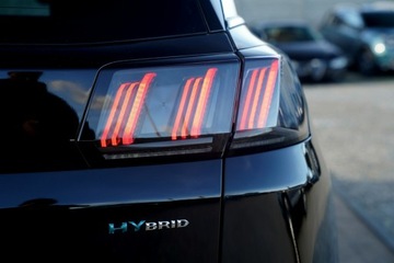 Peugeot 3008 II Plug-In Hybrid Facelifting 1.6 HYBRID 225KM 2022 Peugeot 3008 GT LINE kamera skóra NAWI grip, zdjęcie 6