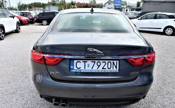 Jaguar XF II Sedan 2.0 i4D 180KM 2015 Jaguar XF 2.0 Diesel 180KM, zdjęcie 6