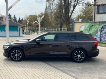 Volvo V60 I Kombi Facelifting 2.0 D3 DRIVE-E 150KM 2018 Volvo V60 2.0 Diesel 150KM LIFT Lakier w orygiale Bardzo zadbane, zdjęcie 35