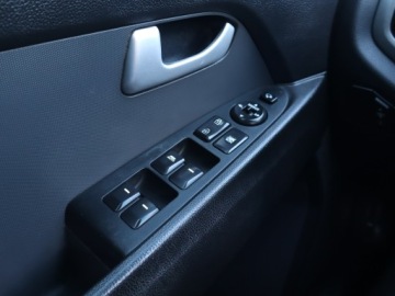 Kia Sportage III SUV Facelifting 1.6 GDI 135KM 2014 Kia Sportage 1.6 GDI, Salon Polska, Skóra, Navi, zdjęcie 16