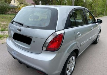 Kia Rio II Hatchback 5d Facelifting 1.4 DOHC 97KM 2010 Kia Rio 1.4 Klimatyzacja 5-Drzwi Jeden Wlascic..., zdjęcie 3