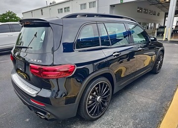 Mercedes GLB SUV AMG 35 2.0 306KM 2024 Mercedes-Benz AMG GLB 35 4MATIC, zdjęcie 2