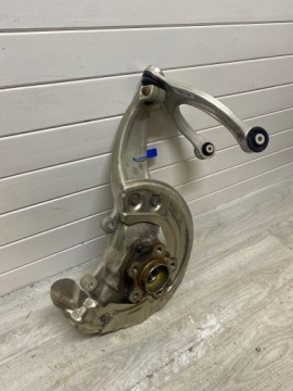 Поворотный кулак ПЕРЕДНЕГО ПРАВОГО ПОВОРОТНОГО РЫЧАГА BMW G30 G31 6884386