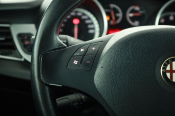 Alfa Romeo Giulietta Nuova II Hatchback 5d 1.4 TB 16v Mair 170KM 2011 Alfa Romeo Giulietta 1.4 T MultiAir, Salon Polska, zdjęcie 14