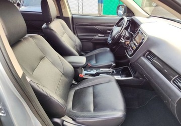 Mitsubishi Outlander III SUV Facelifting 2017 2.0 150KM 2017 Mitsubishi Outlander Mitsubishi Outlander 2.0 2WD CVT Diamant Edition 2.0, zdjęcie 10