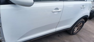 DVEŘE LEVÉ PŘEDNÍ LEVÝ KIA SPORTAGE III WD