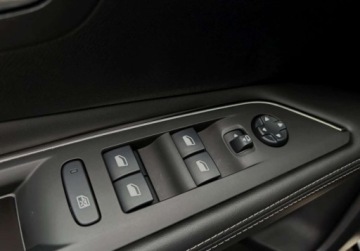 Peugeot 3008 II Crossover 1.2 PureTech 130KM 2018 Peugeot 3008 II LED 130KM gwarancja AUTOMAT BEZWYPADKOWY fabryczny lakier, zdjęcie 31