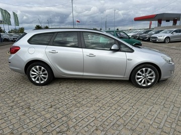 Opel Astra J Sports Tourer 1.7 CDTI ECOTEC 110KM 2012 Opel Astra 1,7 diesel 110KM, zdjęcie 16