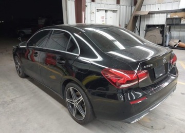 Mercedes Klasa A W177/V177 Sedan 2.0 220 190KM 2019 Mercedes-Benz Klasa A 2019r., A 220, 2L, od ubezpieczalni 2.0 Benzyna 191KM, zdjęcie 3