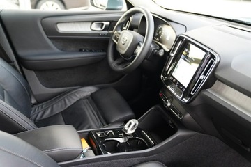 Volvo XC40 Crossover Plug-In Facelifting 1.5 T5 262KM 2022 Volvo XC 40 RECHARGE nawi ful led SKÓRA panorama, zdjęcie 25