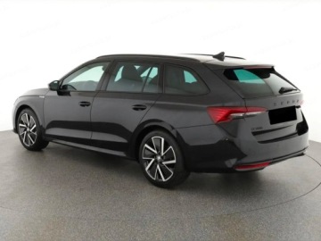 Skoda Octavia IV Liftback 1.5 TSI EVO 150KM 2026 SKODA Octavia Sportline 1.5 TSI mHEV DSG Combi 150KM 2026, zdjęcie 3