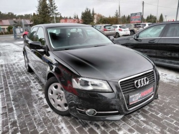 Audi A3 8P Hatchback 3d 1.4 TFSI 125KM 2010 Audi A3 Sportback Lift LED Klimatronik Elektryka Serwis 1.4 Benzyna 125KM, zdjęcie 2