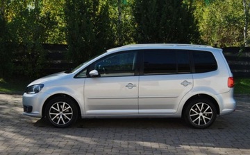 Volkswagen Touran II 1.6 TDI 105KM 2011 Volkswagen Touran GWARANCJA, 1.6 TDI, Automat DSG, 7-Osobowy, Ladnie utrzy, zdjęcie 17
