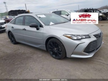 Toyota Avalon III 2022 Toyota Avalon xse Nightshade Hybrid, 2022r., 2.5L 2.5 Benzyna 176KM